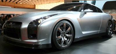 800px-Nissan_GT-R_2005_TMS_1.jpg
