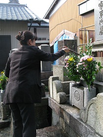 お墓参り