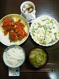 070927煮込みﾊﾝﾊﾞｰｸﾞと豆腐といんげんのみそﾏﾖｻﾗﾀﾞ