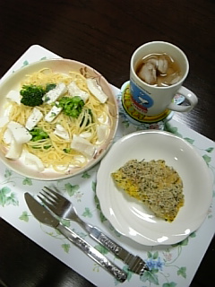 071210いかのｸﾘｰﾑﾁｰｽﾞｽﾊﾟとかじきのﾊｰﾌﾞﾊﾟﾝ粉焼き
