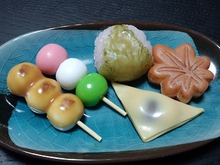 和菓子の箸置き♪