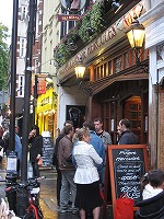 ソーホーのパブ2