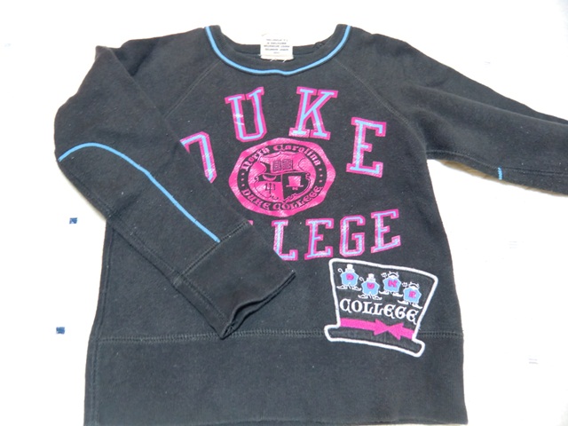 １０．F.O.KIDSトレーナー