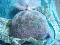 Burnetさん薔薇のポプリ