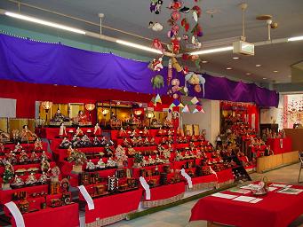 雛の祭典　会場内