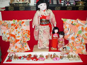 明治時代の着せ替え人形・・・コワイ（－。－；）