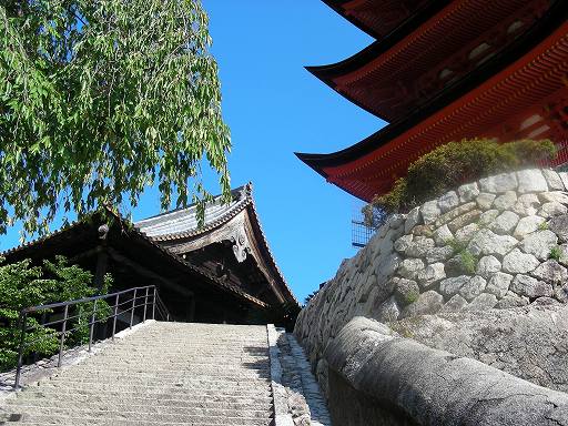 千畳閣と五重塔