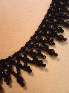 黒のネッティングチョーカーアップ