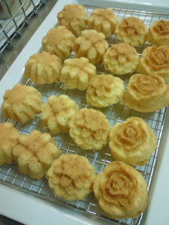 ミニフラワーマドレーヌ