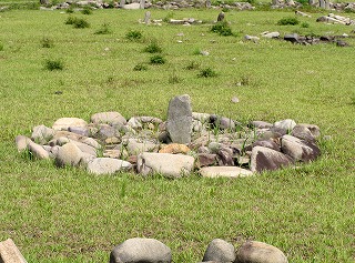 20100821_大湯ストーンサークル_02