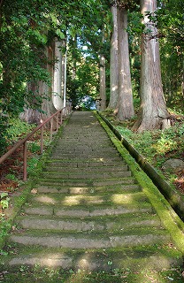 由豆佐売神社の参道