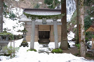 八幡_村社_御瀧神社_拝殿