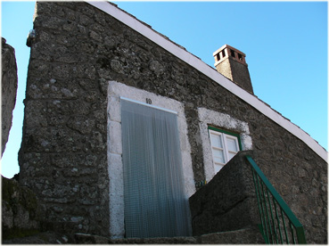 Monsanto vila, Portugal