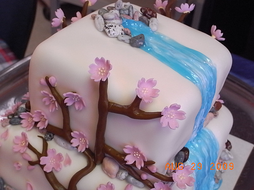 cherry blossom and waterfall wedding cake 3 of 3