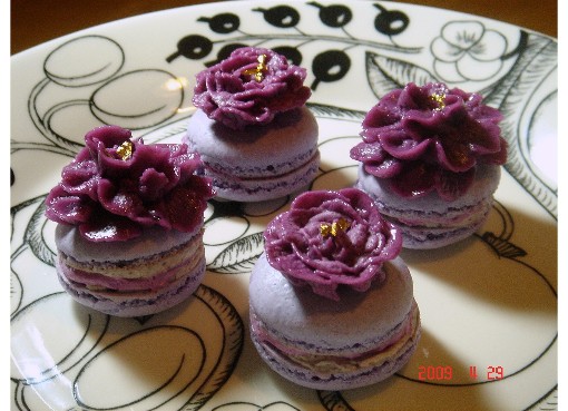 blueberry macarons 2