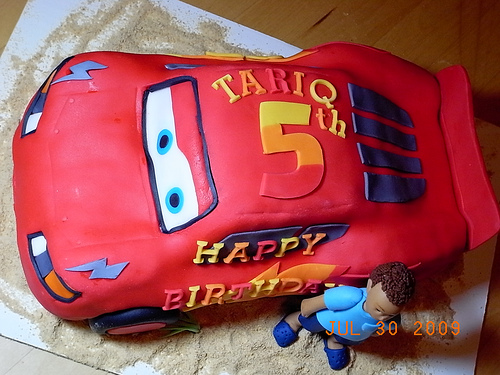 LIGHTNING MCQUEEN CAKE 7