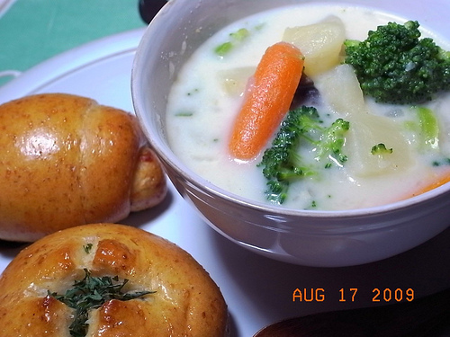 bread and soup for dinner