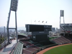 レフトパフォーマンス席から見たバックスクリーン