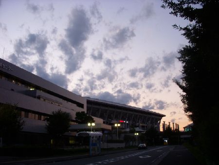 日産スタジアム方面夕景.jpg