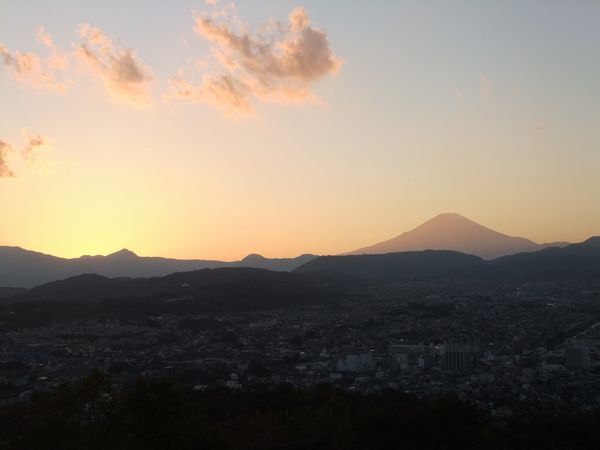 富士夕景眼下に町.jpg