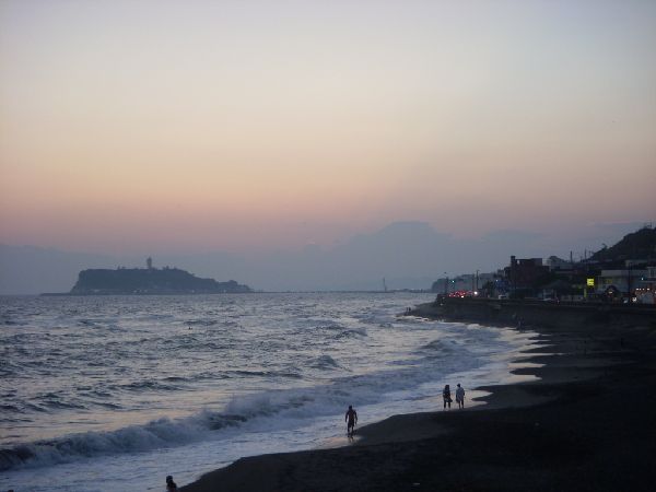 稲村ヶ崎から江ノ島♪夕暮れ.jpg