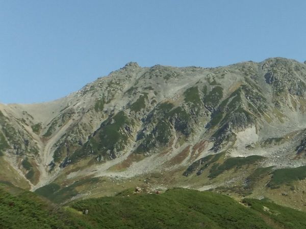 立山連峰山肌.jpg