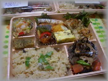 台風弁当？.jpg