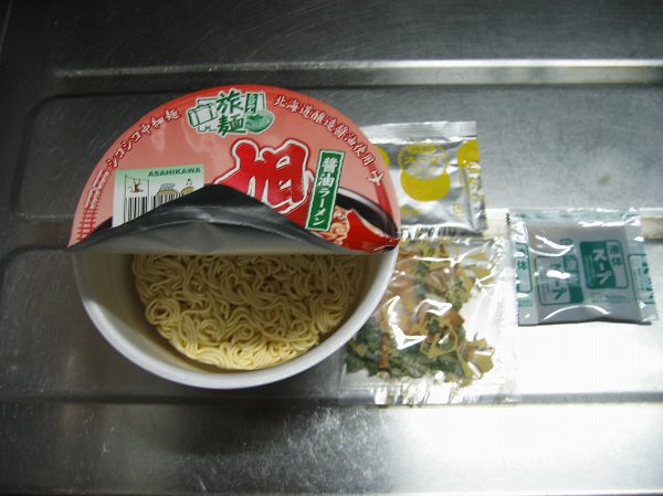 旅麺　旭川　醤油ラーメン２