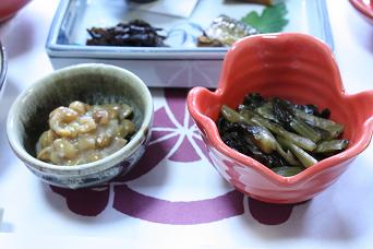 煮菜と納豆.JPG