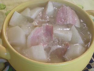 カブとベーコンのコンソメ煮.JPG