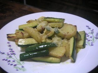 ズッキーニとりんごのバター焼き