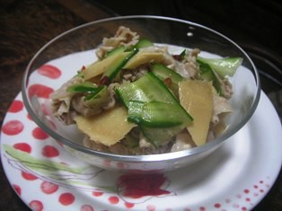 たけのこ豚肉きゅうりのピリ辛中華風