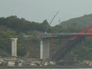 橋の端？工事中