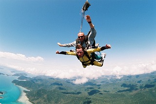 おぉぉ、skydivingまるぼぁ氏