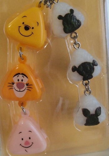 ★ディズニーランド・ハロウィン2011★グッズ・お土産・プーさんおにぎりストラップ・グラス