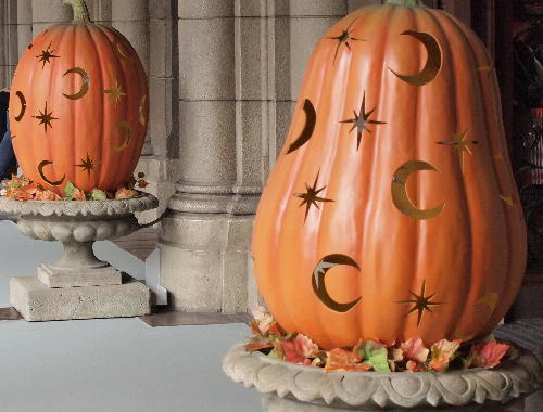 ★ディズニーランド・ハロウィン2011★グッズ・お土産・プーさんおにぎりケースストラップ・グラス