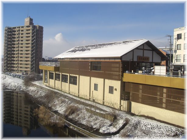 新飯坂温泉駅