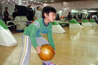 ボーリングに初挑戦