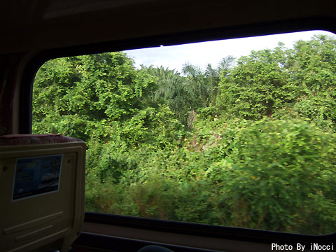 BRN067-KTM車窓1.jpg
