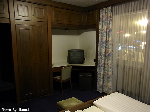 EUR163-Hotel部屋.jpg
