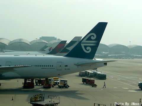 NZL245-HKG駐機場.jpg