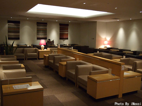 HKG184-SuperLounge2.jpg