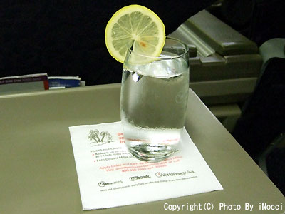Micro106-NW079_WelcomeDrink.jpg