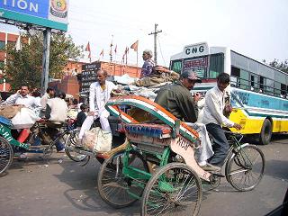 オールドデリー駅前