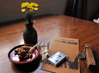 マタタビ酒とくるみのお菓子