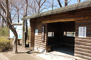 野鳥観察小屋s.jpg