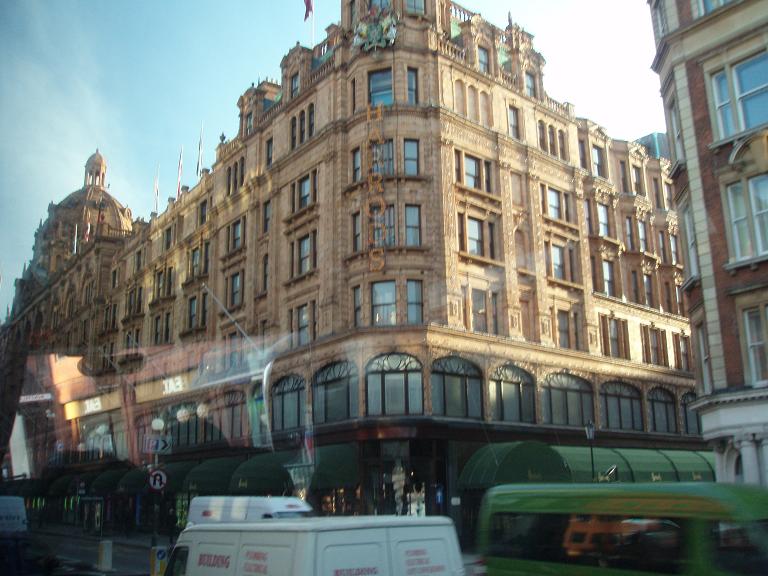 ハロッズデパート