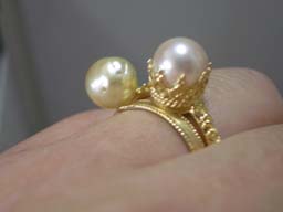 セデューストYG・生パール＆アリーリング着用2