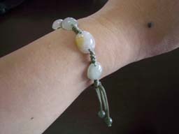 ジェダイトＳＴＯＲＥアジアンブレス着用２