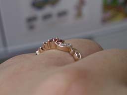 ベーネPGレディッシュサファ「フルエンテ」着用(厚み)